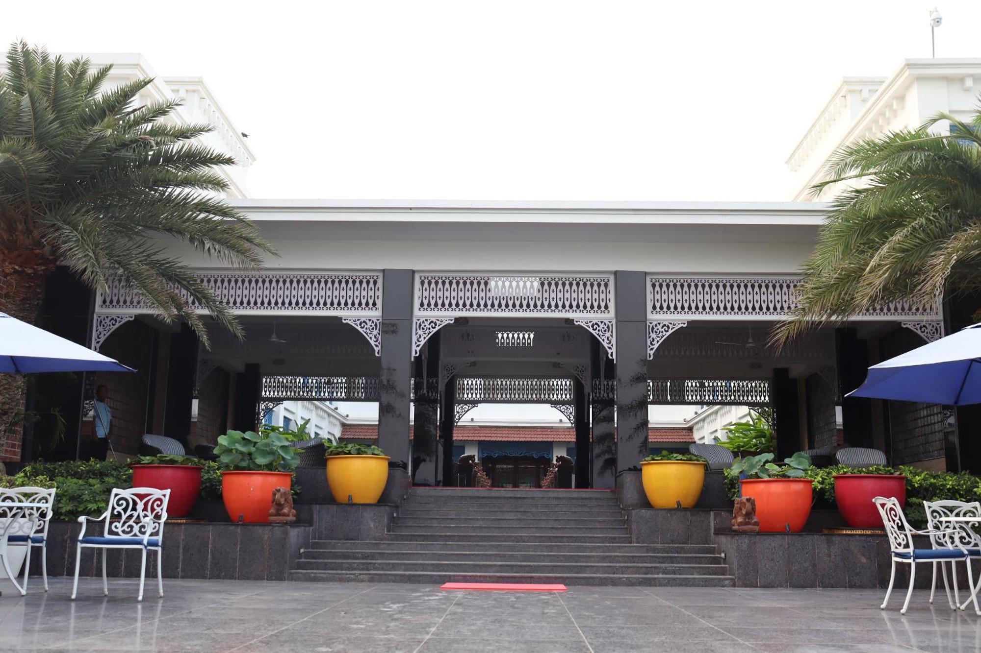 Mayfair Palm Beach Resort Gopālpur Exterior foto